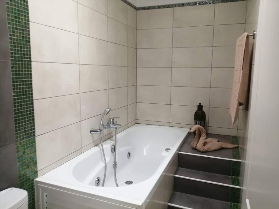 Casa Lucia Appartement Arona  Buitenkant foto